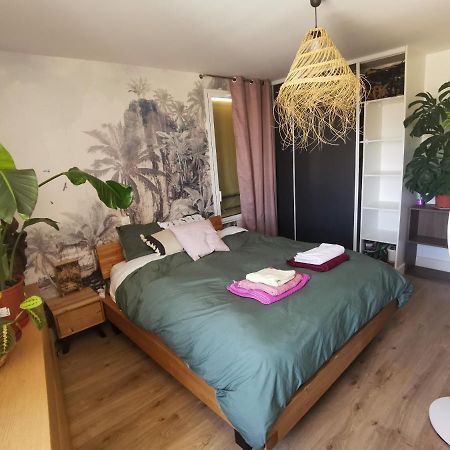 מוגויו Appartement Cosy Avec Terrasse מראה חיצוני תמונה